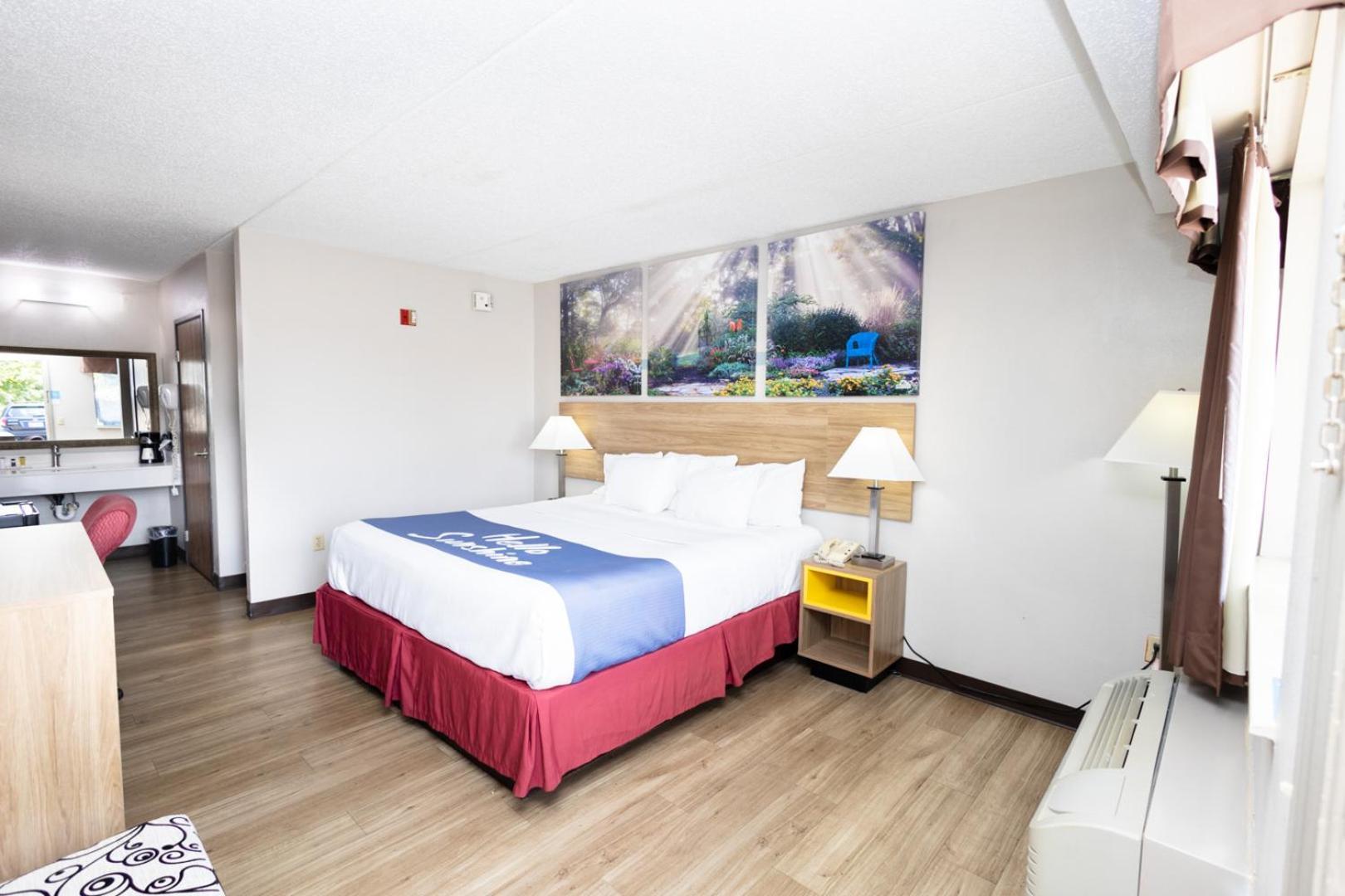 Days Inn By Wyndham Dayton Huber Heights Northeast Esterno foto